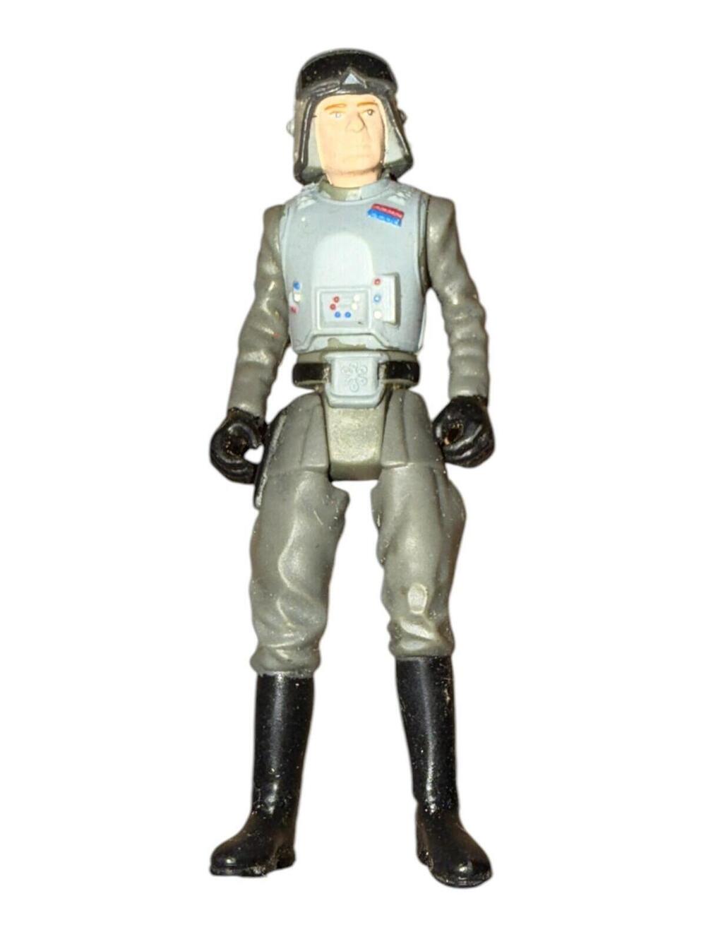 VTG 1997 Kenner Star Wars Power of the Force II AT-AT Commander Action Figure